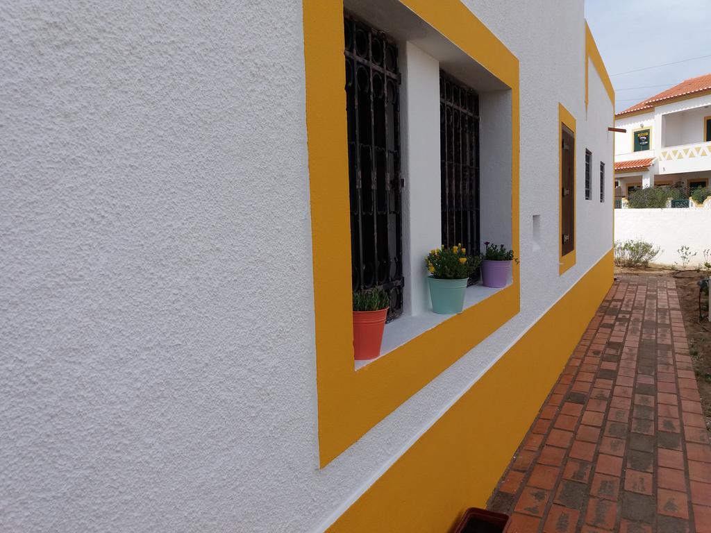 Casa Das Hortencias By Alojamentos Vitinho - Vila Nova Milfontes Вила-Нова-де-Мильфонт Экстерьер фото